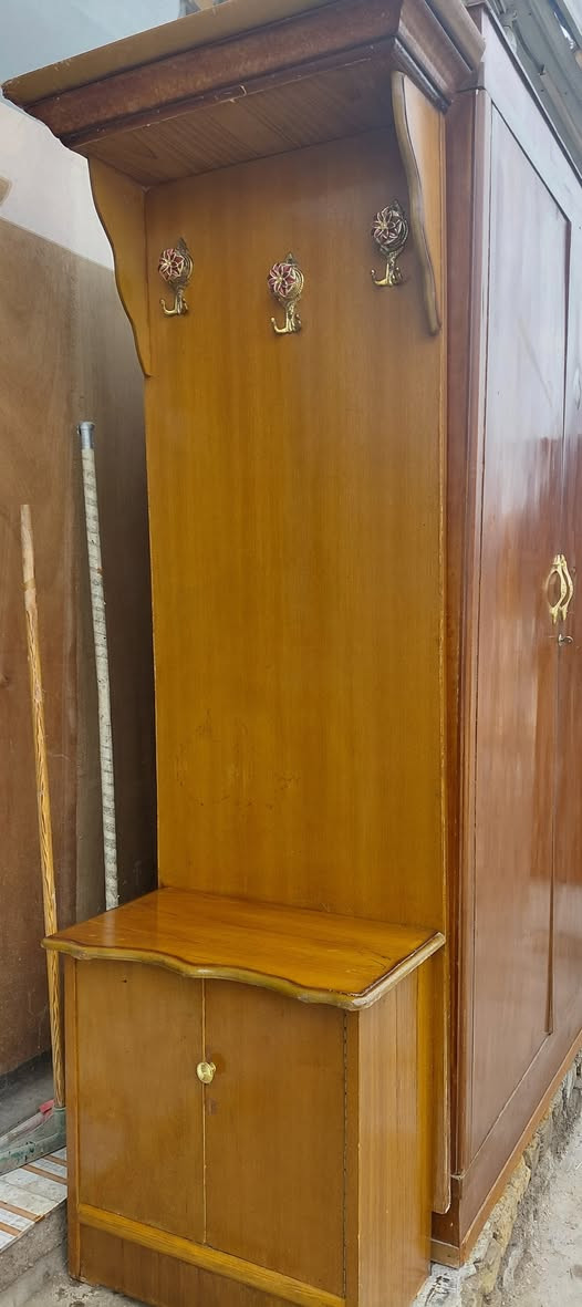 جربايه صاج كامله مع زاويه عنوانه كوت حي الجهاد شارع النجارين نجارة ومعرض الحجامي الاتصال او مراسلة الصفحه ***********
