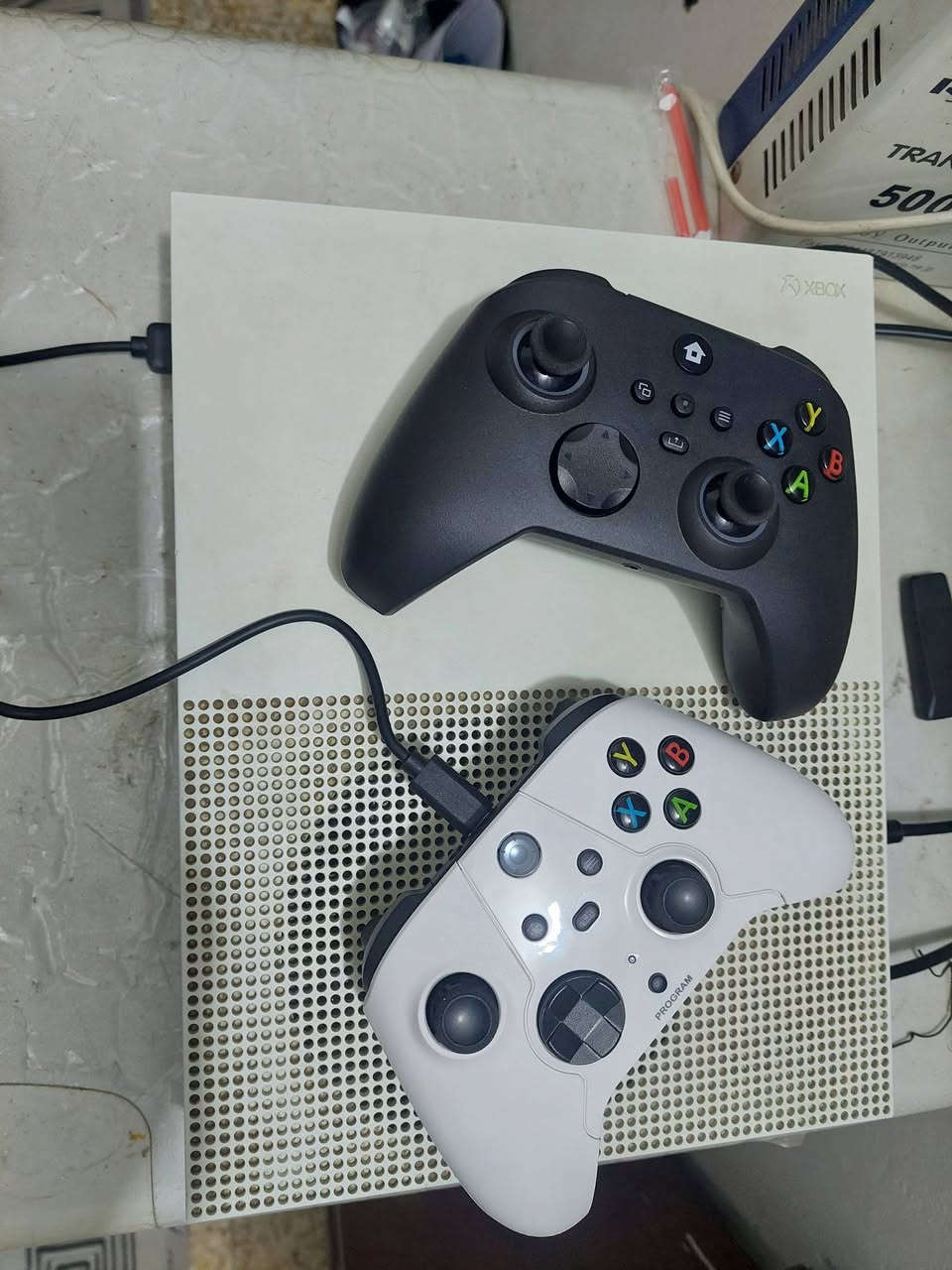 للبيع 🎮

اكس بوكس ( ون اس )الحالة: نظيف 100✓/ ( 1TB)وياه: (  ألعاب 5 مملوكه ويه الحساب وتكدر تنزل بعد ) مع 2 يده وشاحنه 

 جهاز لوك استيكر ما مفتوح

يشتغل بدون أي مشاكل ✔️مفحوص وجاهز للاستخدام

السعر: (خاص)الموقع: (ميسان)

الشراي يجي خاص


**إذا كنت صاحب هذا الإعلان وتريد حذفه لأي سبب، رجاءا أرسل رسالة إلى الدعم الفني**