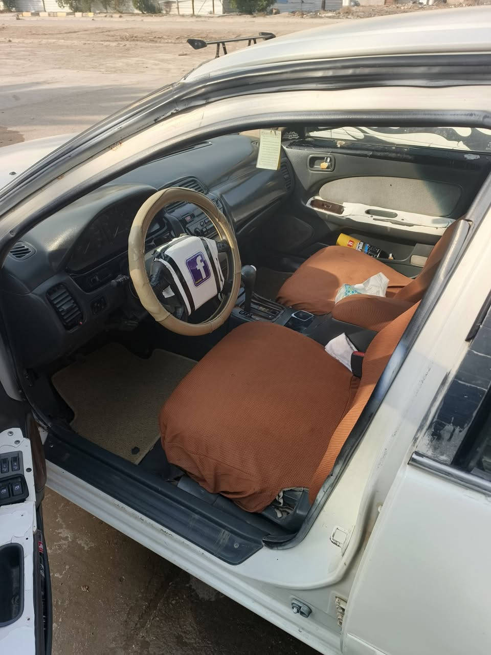 مكسيما 1995 محور كير ومكينة كورلا نضيف والسياره نضيفه كهربائيات كله شغال رقم انكليزي مكانها المحمودية ( 30 وبيها قليل ) *********** بي واتساب
