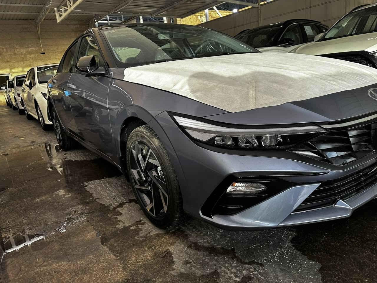 وصلنا هذه الجمال موديل ٢٦ صفر كيلو متر محرك ٢٠٠٠ موصفات بلو فول الفول ٣٢ مليون قفلها
***********
