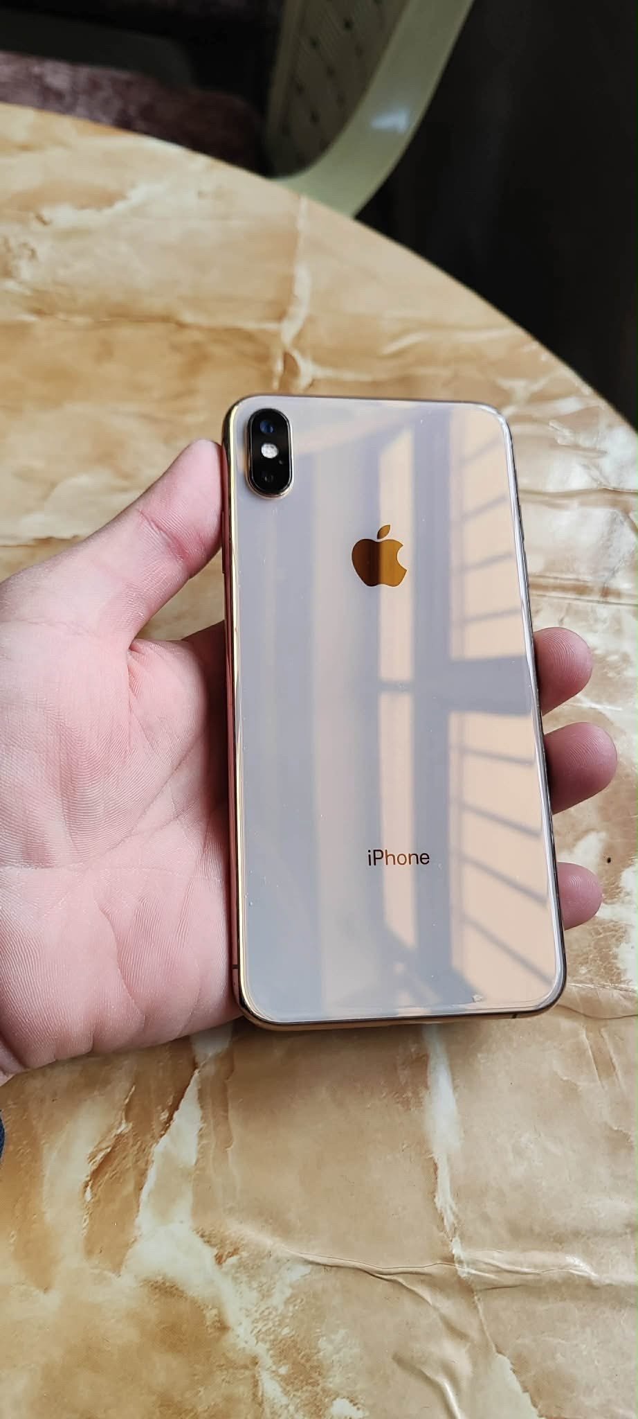 ايفون اكس اس  ماكس للبيع ما بي اي عطل كله شغال فقط كسر بل كلاس  فيس ايدي شغال بطارية ١٠٠ شرط قطاره انطيك ضمان ما تصرف ذ٦٤ بوبجي فول مابي تعليك  
***********