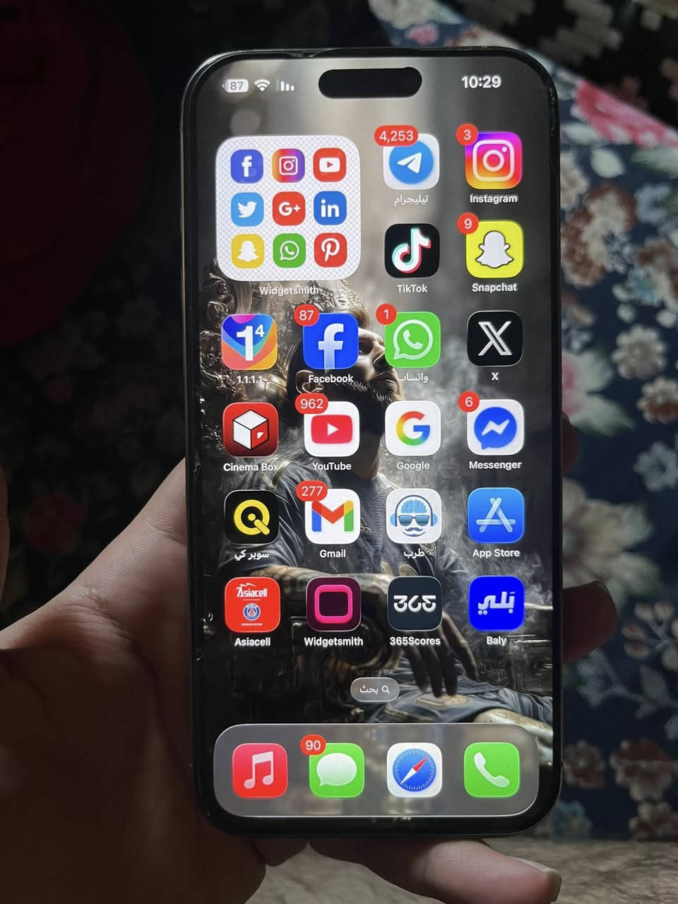 ايفون 16 برو ماكس 256 نضيف ممفتوح كلشي مامبدل بي غراضه كامله كلشي مابي
غير الي موضحه بصوره 
بطاريه99 اخر تحديث


**إذا كنت صاحب هذا الإعلان وتريد حذفه لأي سبب، رجاءا أرسل رسالة إلى الدعم الفني**