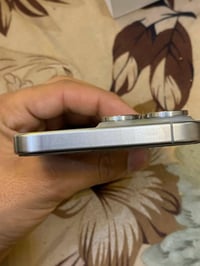 ايفون ١٥ برو ماكس • بطارية ٨٦٪ • الشطرة