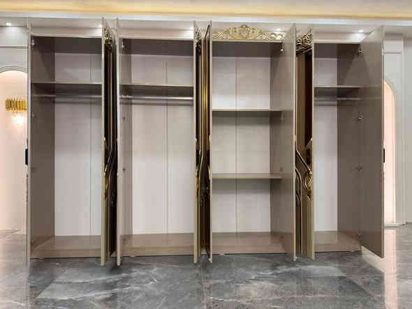 ✨ موديل  انونى برو – 11 قطعة ✨
💰 السعر: 2,250,000 ( مليونين و 250 ألف)
📏 القياسات:
الكنتور مع الملحق: 330 سم
السرير مع الكومديات: 300 سم
🛠️ المواصفات:
ضهر بلوك 🧱
برغي وچوي حديد 🔩
صبغ حراري 🩸
صناعة تركية درجة أولى 🇹🇷
ضمان 5 سنوات 📝
🚚 التوصيل والشد:
بغداد: مجاناً + تدفع وانت ببيتك
باقي المحافظات: متوفر توصيل وشد
✔️ مطابقة للصورة 100% – أي اختلاف نتحمل المسؤولية
📞 للحجز ***********
