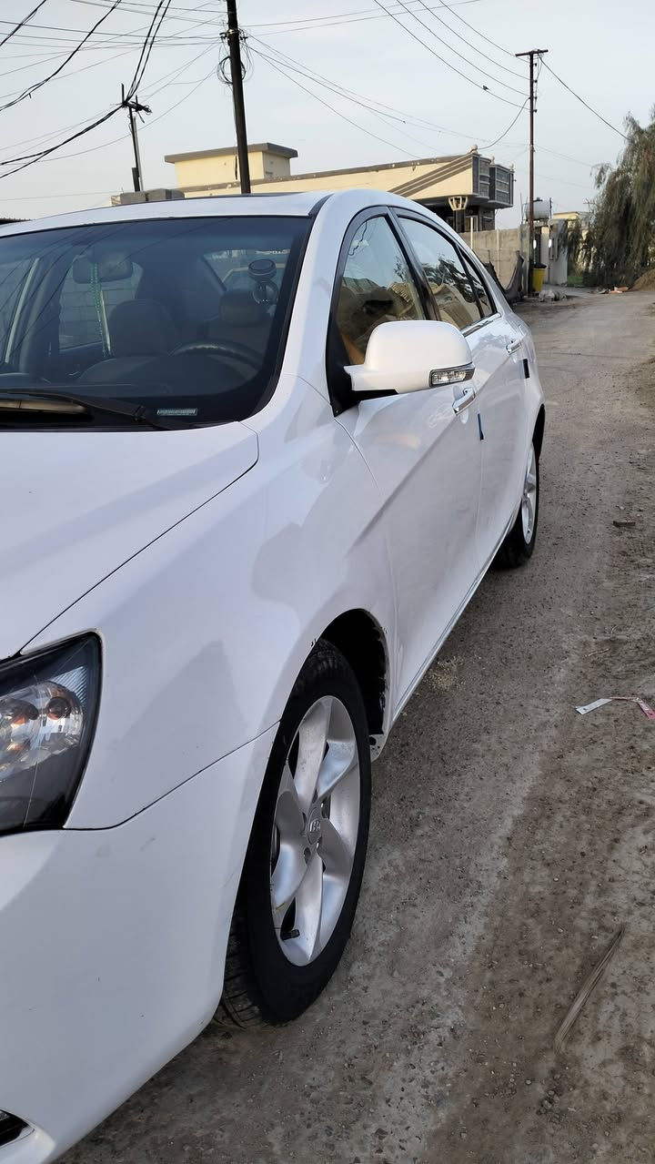 السلام عليكم أم كراند موديل 13
محرك وكيرمكفول تبريد تدفئه حداديه مكفوله 

كهربائيات فتحت سقف وبيهه سونار رقم بغداد انكليزي تحويل بشرط 

السياره حلوه وكلشي ماناقصهه مكان بغداد مدائن 
السعر 68

***********
