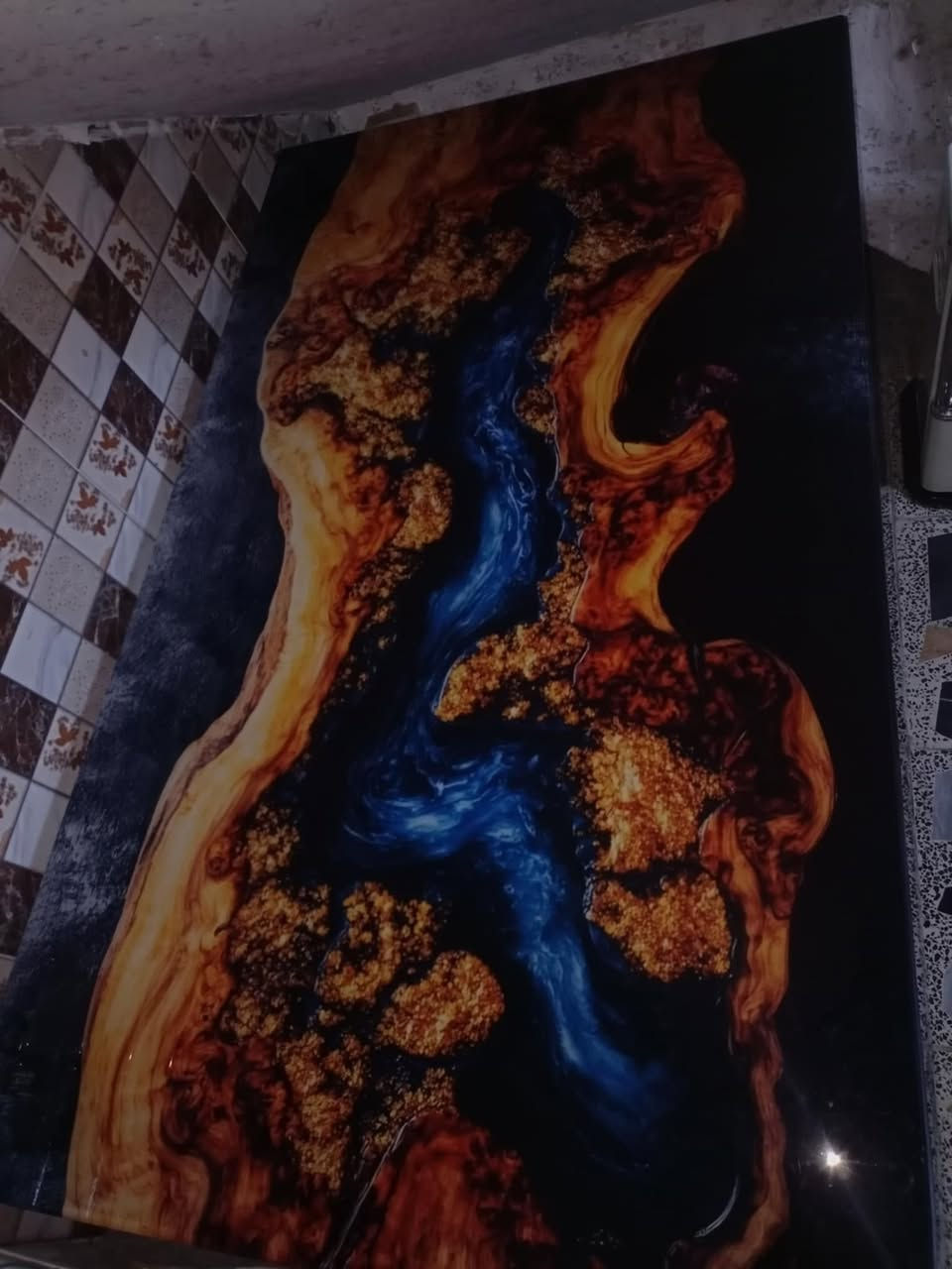 ميز طعام للبيع سعر 75الف وبي مجال 
***********
