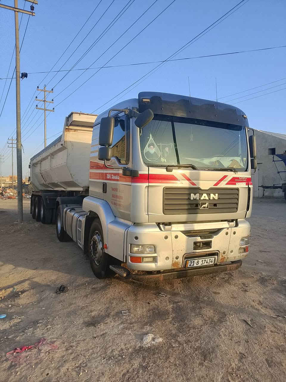 السلام عليكم مان 2006 انجكتر كير اوتماتيك تخم تاير بسمي مداور ثاني يوم مكفوله كفاله عامه *********** السعر 270 بيه مجال
