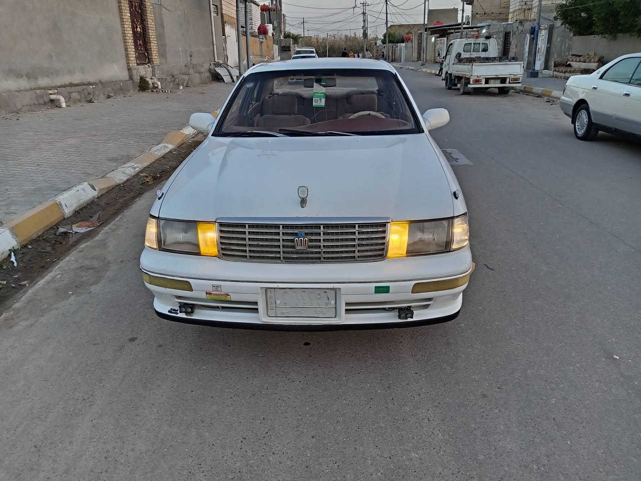 السلام عليكم بطه موديل 94 مكينه وكير وحداديه تخم تاير دواخل جديده كهربائيات كلهه شغاله مشروع وطني سنويه ل ٢٨ تحويله بكل المحافظات مكفوله كص ونقل جثه السياره جديده رقم بغداد  السعر 53 المكان واسط الرقم ***********
