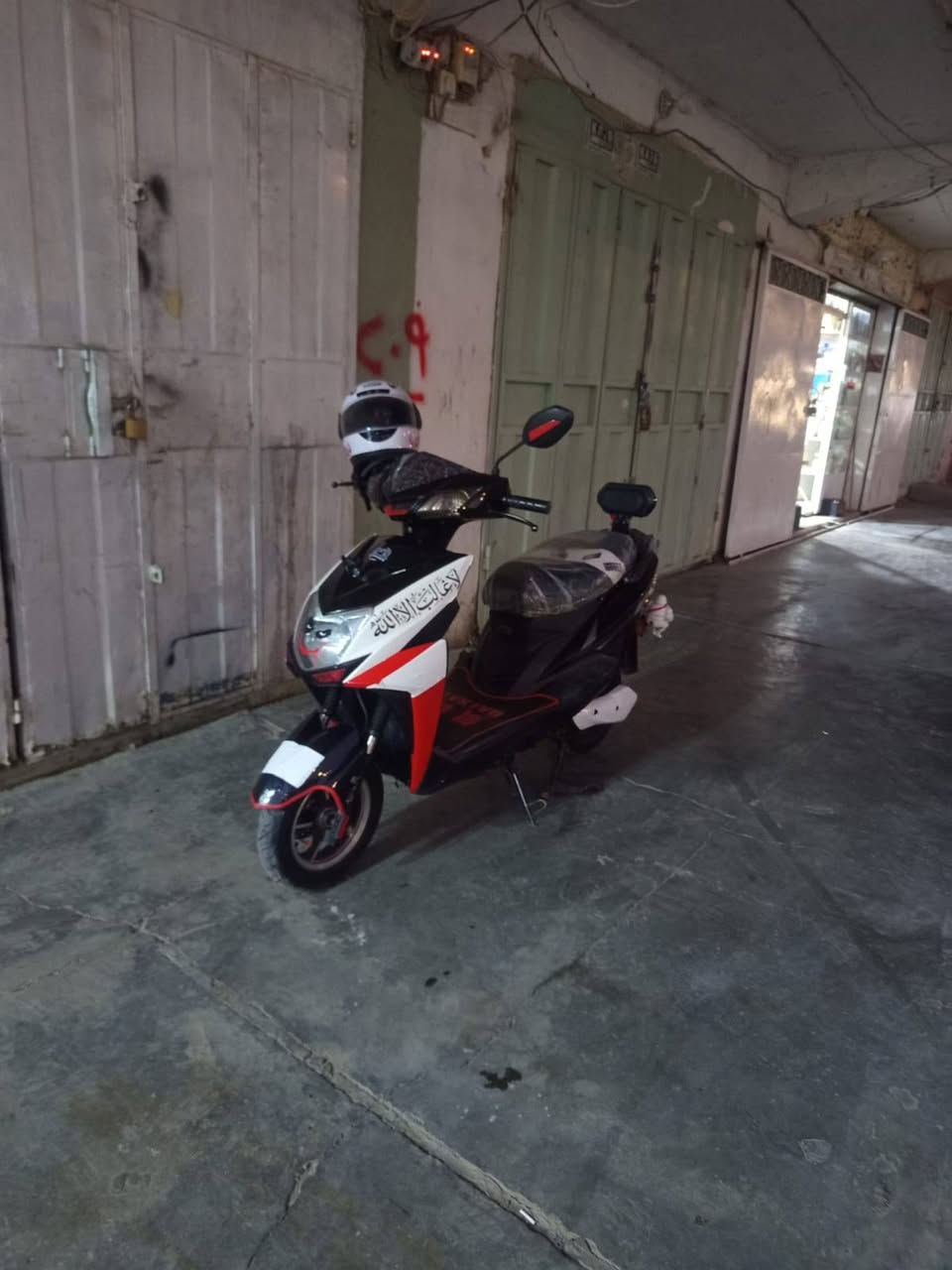 سلام عليكم ماطور للبيع بطاريات نص عمرهن 
السعر ٤٥٠ وبيه مجال الاستفسار الاتصال
***********
