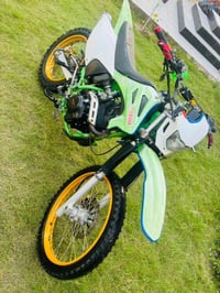 قفاز كاويار موديل 23محرك300ماناقصه كلشي لاستفسار اكثر07713717452