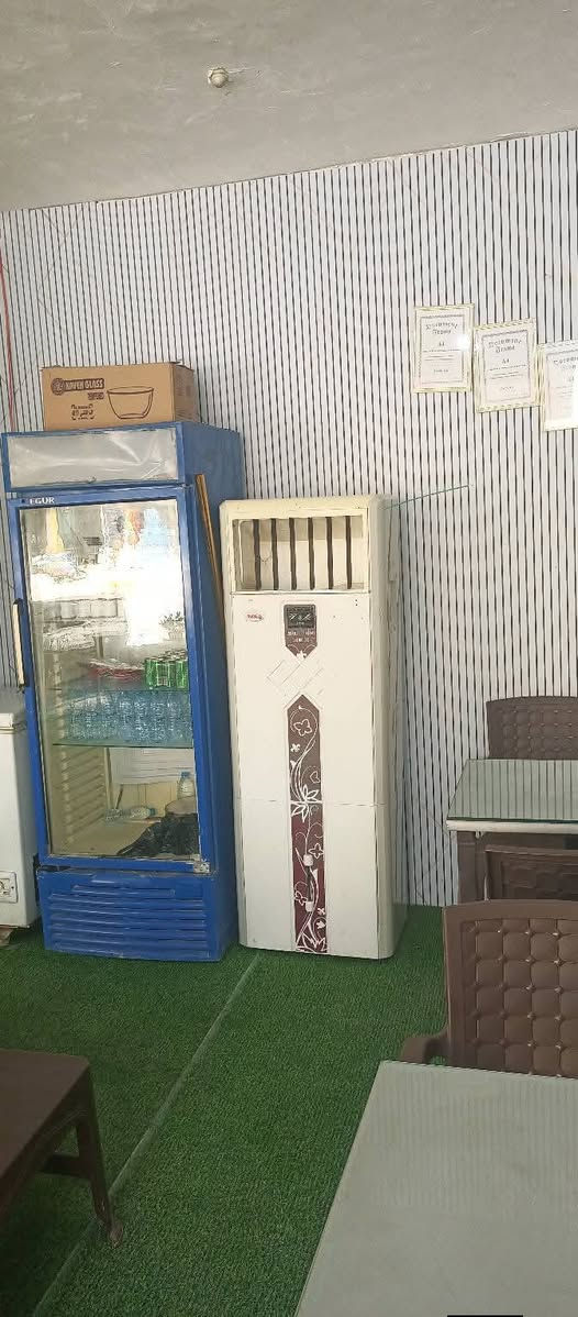السلام عليكم 
مطعم مأكولات سريعه للبيع و فطور صباحي بسعر مناسب. كربلاء المقدسة حي الولاء قرب الوگفه القديمه 
*********** واتس اب او اتصال
