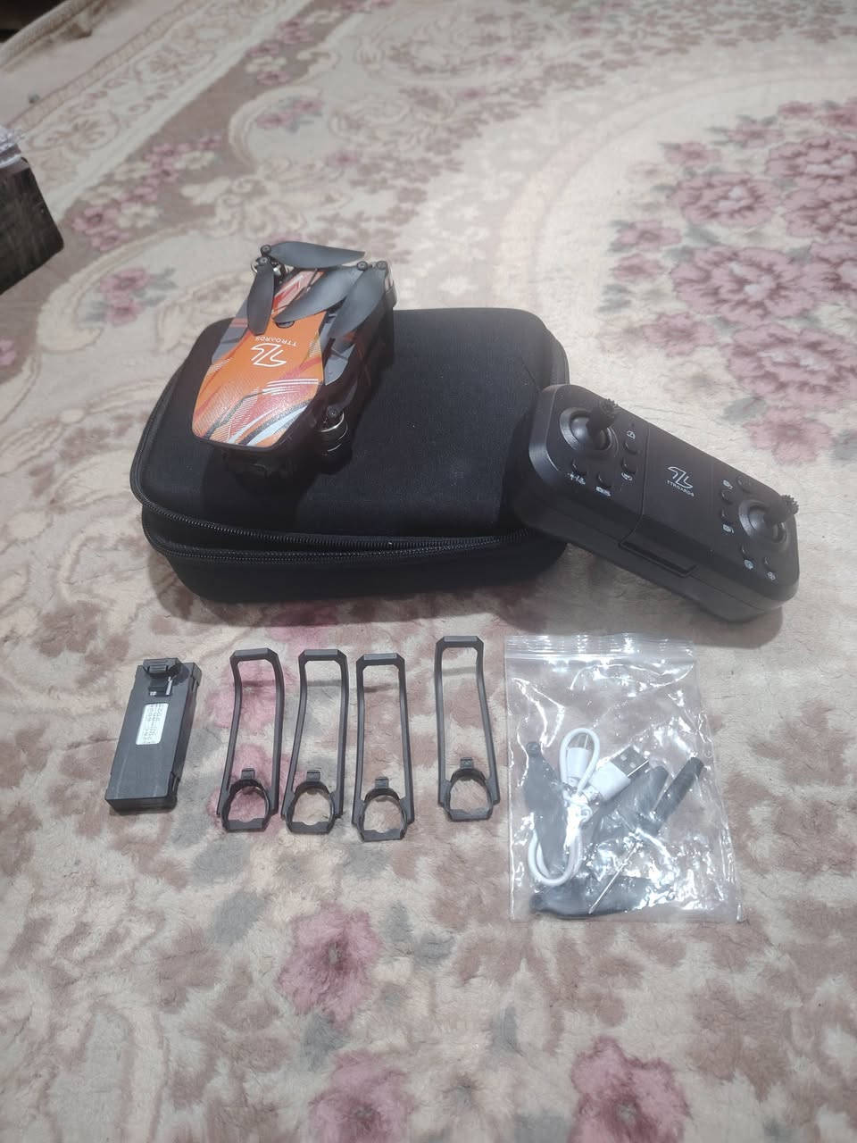 درونTT19
ثلاث كامرات اماميه وكامره سفليه
كامره فول HD
محركات برشلز
كامره قابله للتعديل بمقدار ٩٠ درجه
تجنب عوائق ٢٧٠ درجه لتقليل الاصتدام
تحديد المواقع بتقنيه التدفق البصري
ثلاث سرع طيران
الطياران والهبوط بضغطه زر
التحكم بلاشاره
الارتفاع ١٠٠ متر
المدى ٣٠٠ متر
السعر ٤٥ الف مع التوصيل *********** وات ساب يوجد توصيل
