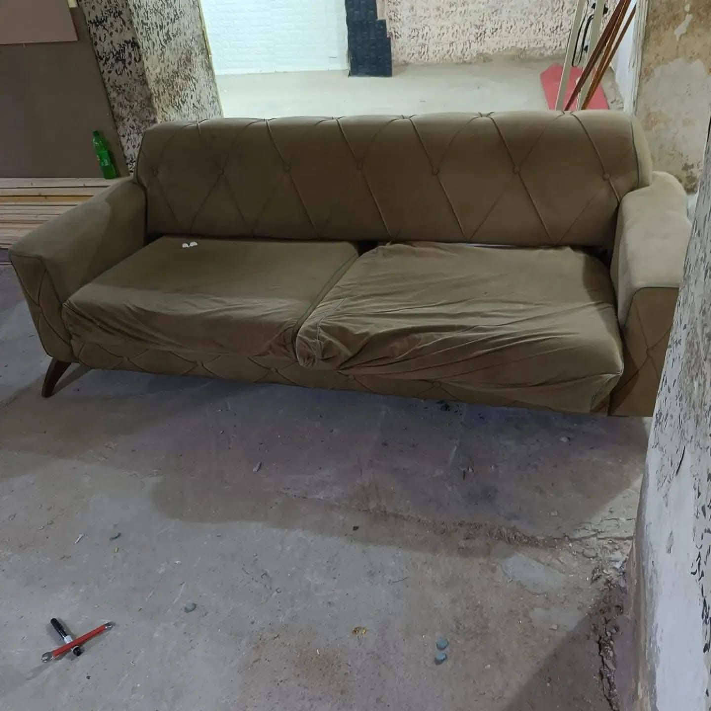 عندك تخم تريد تعيده تريد تصلحه تريد تبدله قماش تريد تعيد نضامه  تريد تسكم تخم ديوان  جلسه عربيه  احنه بخدمتك ‏‪***********‬‏
