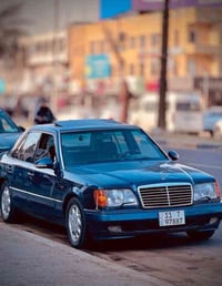 مارسدس دب موديل ٩٢ السعر ٩٥  مكان بغداد  ٠٧٧١٥٤١٩٨٥١