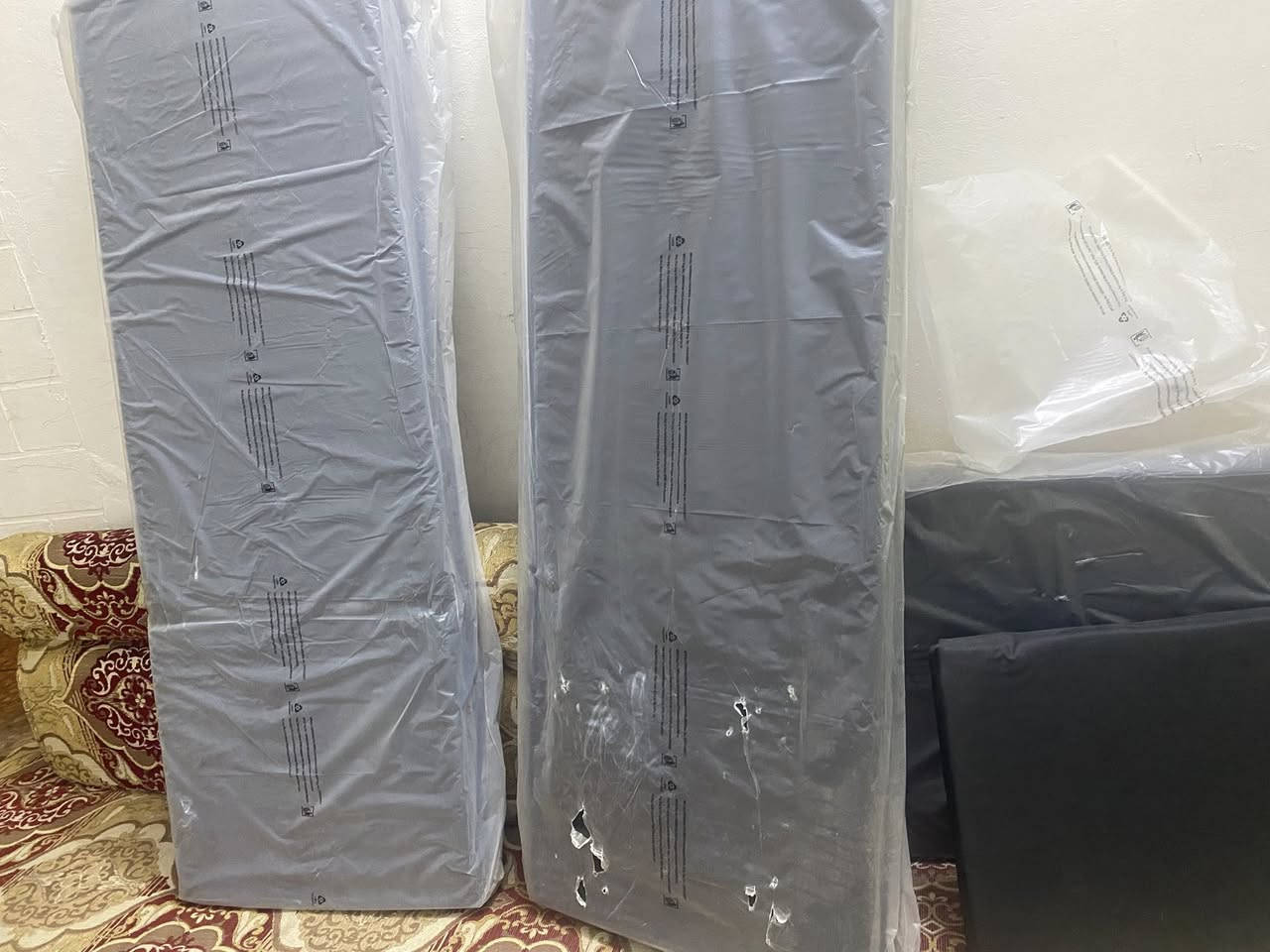 السلام عليكم كشنات بااجج للبيع بعدهن بجيس دوشمه عاليه حلوات لريدهن يتصل
***********
