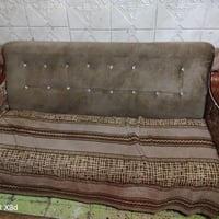السلام عليك م هذا التهم للبيع خمس قطع السعر100