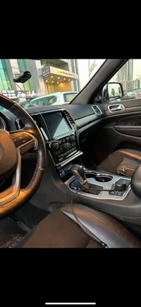 جراند شيروكي • ٢٠٢٠ • ٦ سلندر ٣٦٠٠