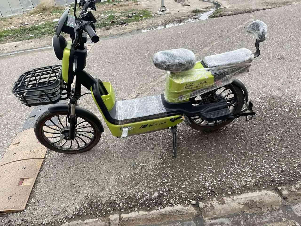 السلام عليكم اخواني
باسكيل شحن حجم 20 موديل 24 سرعه حقيقيه 78
هورن +لايت+إشارات +بريك +العقل + كله شغال شرط 
السعر 450 وبي مجال 
العنوان كركوك حي الواسطي 
***********
