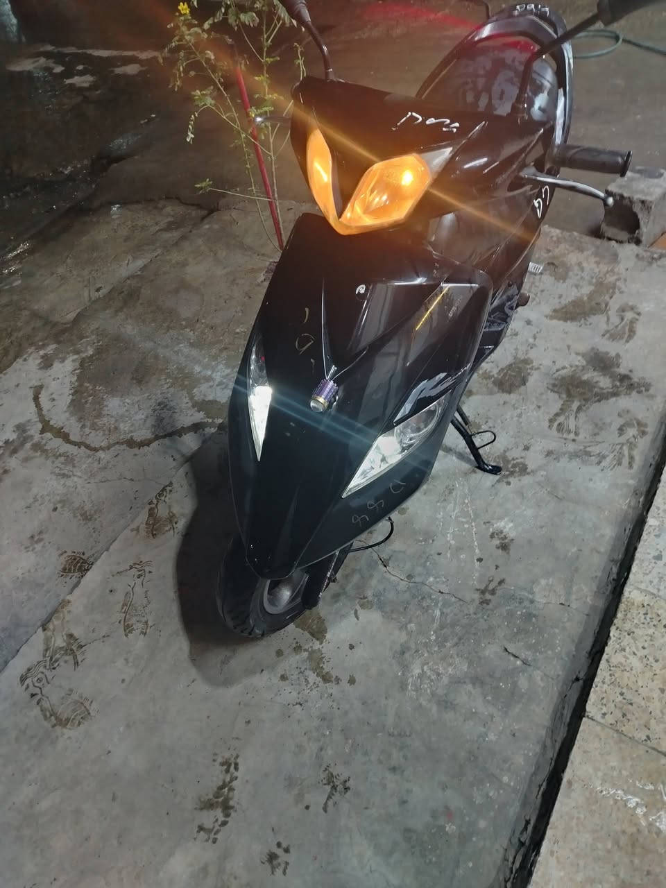 السلام عليكم دراجه للبيع ماكس ثعلب سعر ٨٥٠ مكلف بل نشر بيع فقط رقم صاحب دراجه ***********
