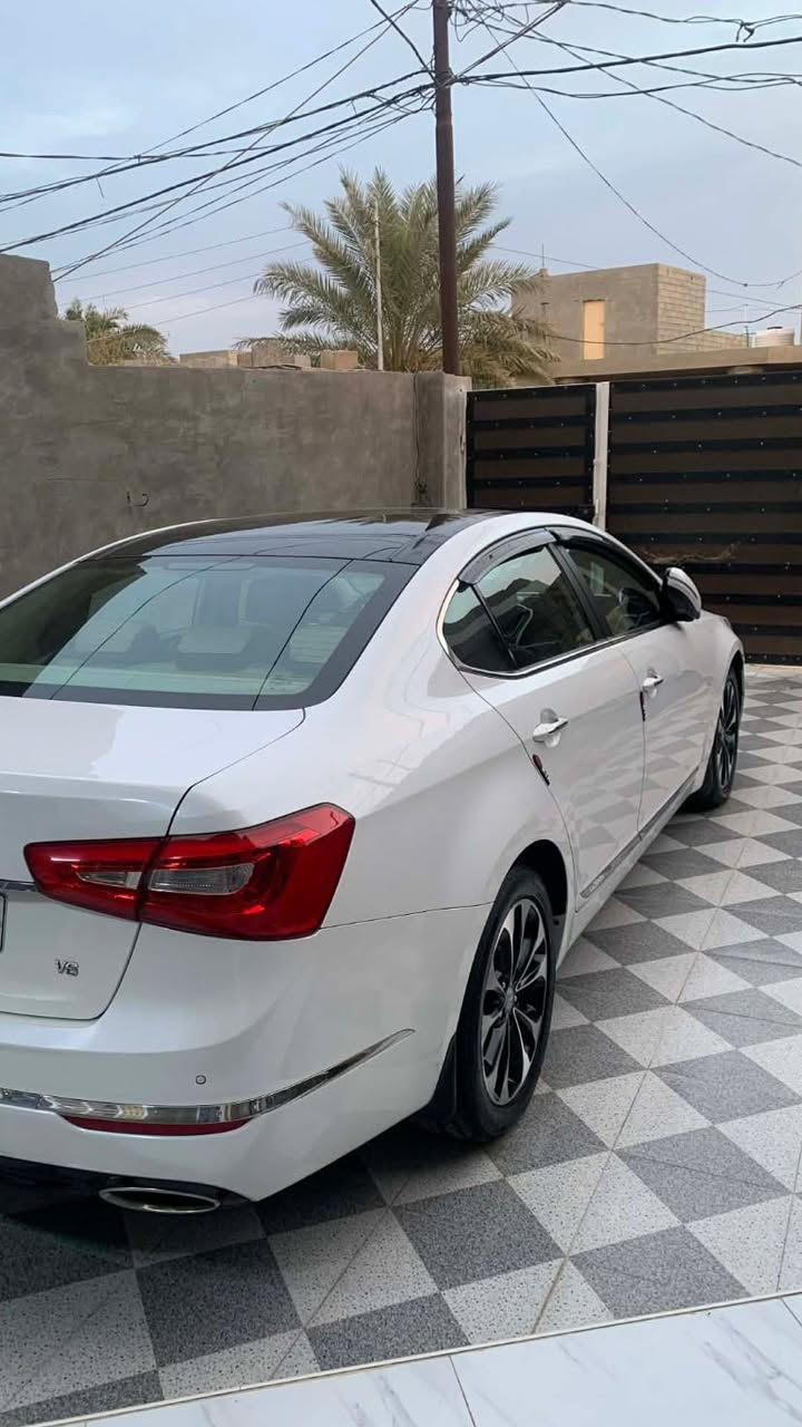 السلام عليكم
كيا كادينزا ٢٠١٤ خليجي فول وكالة الشركة الدولية  رقم بغداد الجديد بأسمي تحويل مباشر والسيارة معروفه مواصفاتها
مكفوله كفاله عامه من ضربه والصبغ 
فقط بارد بالباب الخلفي وراجع بلاد 
كير محرك خير من الله 
السيارة ماشية ١٥٨ 
للاستفسار اكثر اتصل 
***********
السعر ١٥٨ بيها مجال بسيط 
مكانها ديالى
