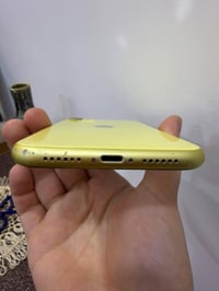 ايفون ١١عادي كامرتين فيس ايدي شغال مبدل شاشه بطاريه ٦٧ ذاكره ٦٤  تك سي...