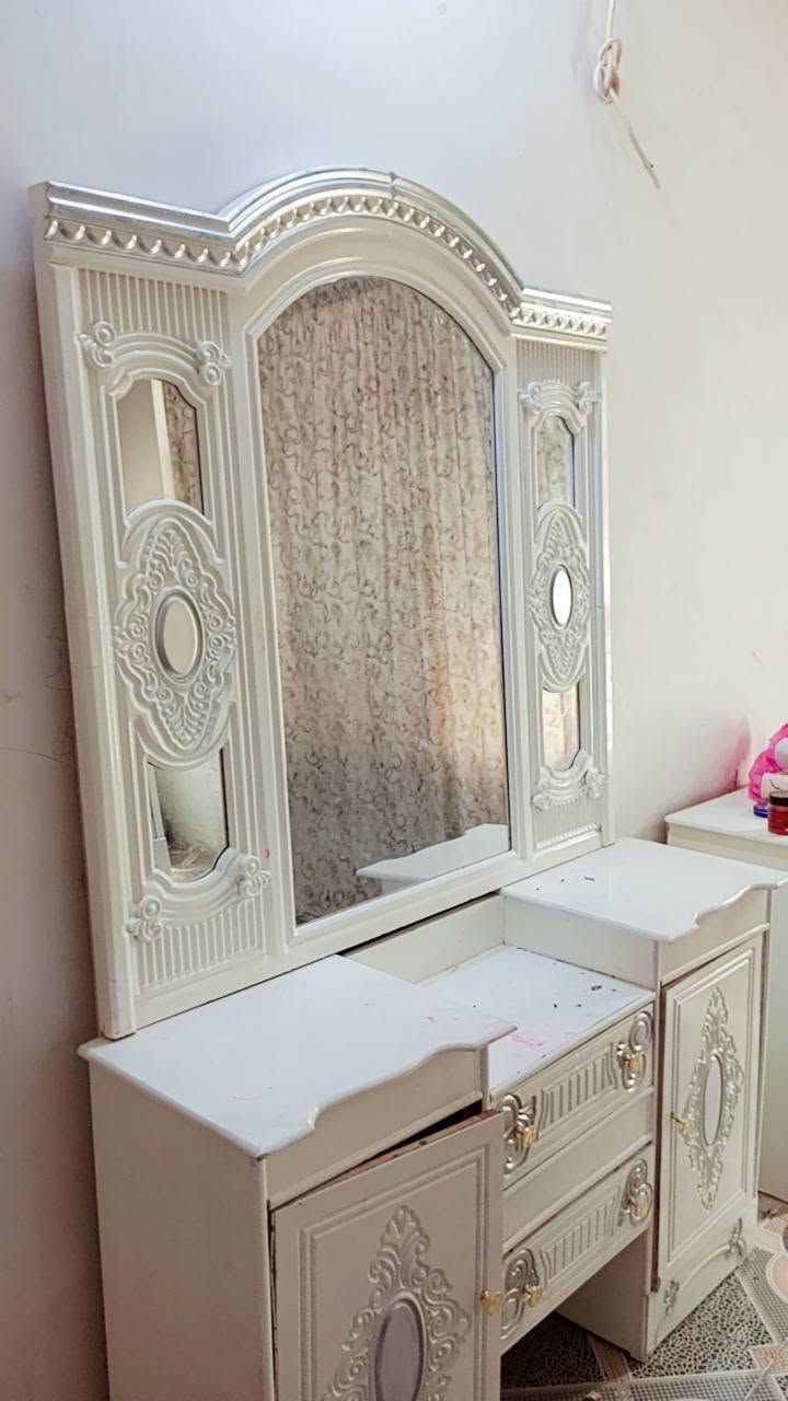 سلام عليكم 
غرفة نوم للبيع عراقيه 9قطع جديده السعر 750بيه مجال بسيط مابيه اي ضرر


**إذا كنت صاحب هذا الإعلان وتريد حذفه لأي سبب، رجاءا أرسل رسالة إلى الدعم الفني**