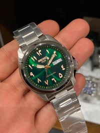 Seiko 5  وكالة ضمان سنة   قطر 40   اوتوماتيك   ماكنه كشف   24 حجر   اح...