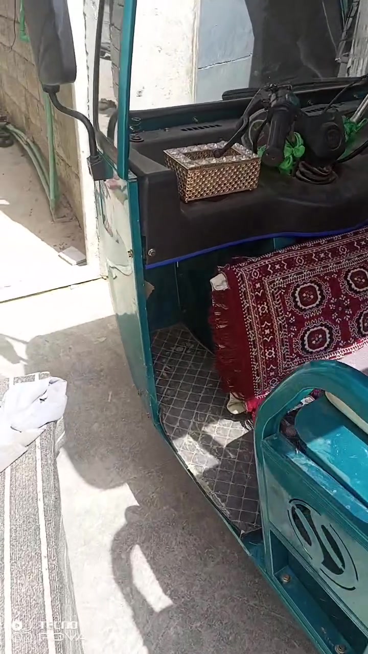 سلام عليكم
ستوته جمرة للبيع موديل 2016 الدراجة مكفوله كفاله عامة 
شاصي ركبه تايرات كله ابلادي  والله دراجه مامبدل كلشي بيها الدراجة سنوية بأسم الوكيل فقط بس اداور تستلم لوحات 
كهربائيات كله شغال مكينه مامفتوحه 150
الشراي يتفضل خاص 
او وتساب ***********
مكاني نجف
