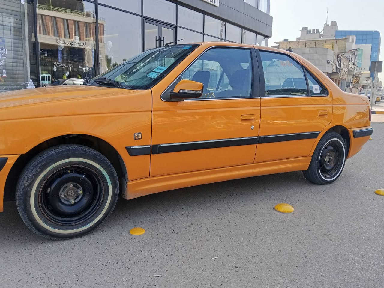 بيجو بارص موديل 17 بسمي مصفره هيئه وغرامات مكفوله عده البنيد مبدل شركه تبريد كير مكينه حداديه كله نضيف سياره جاهزه كبل للشارع مكان بابل الدبله *********** السعر 63 وبيه مجال
