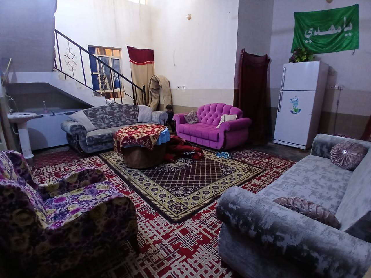 سلام عليكم تخم 10 مقاعد للببع جديد مابي ضرر كربلاء المقدسة ***********سعر 270
