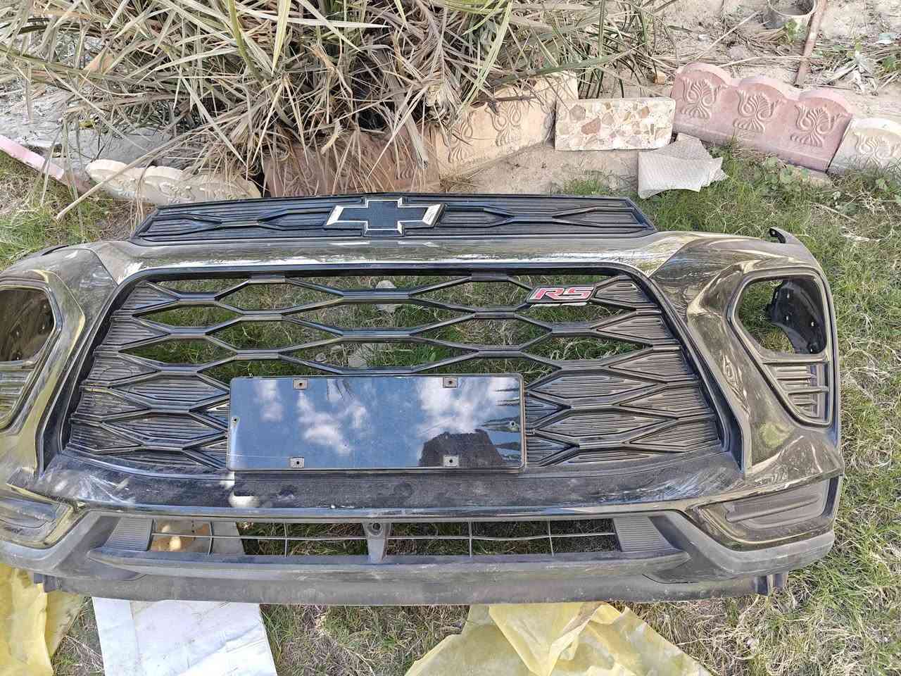 دعامية وزوج لايتات من موديل تشتغل على 21 الى 23
للاتصال ***********
