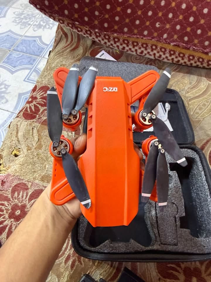 سلام عليكم درون L900برو زت اي درون حلو ونضيف ماستخدم هواي دقه 4kلبيع السعر ٩٠وبيه مجال العنوان ناصريه سوق الشيوخ رقمي *********** التواصل
