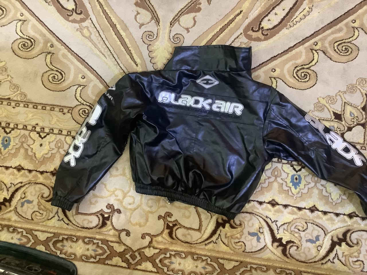 حذاء نايك Nike Air Force 1  اصلي قياس 45  يلبس 44 سعر 45 وية توصيل
قمصلة جلد من ماركة RNKW قياس ما مكتوب تلبس M و L موديله كات سعر 30 وية توصيل

تيشيرت ماركة POLO قياس L سعر 25 وية توصيل مكاني ديالى بعقوبة عندي توصيل إذا ما تقدر تراسلني اكتب في تعاليق واني أراسلك


**إذا كنت صاحب هذا الإعلان وتريد حذفه لأي سبب، رجاءا أرسل رسالة إلى الدعم الفني**