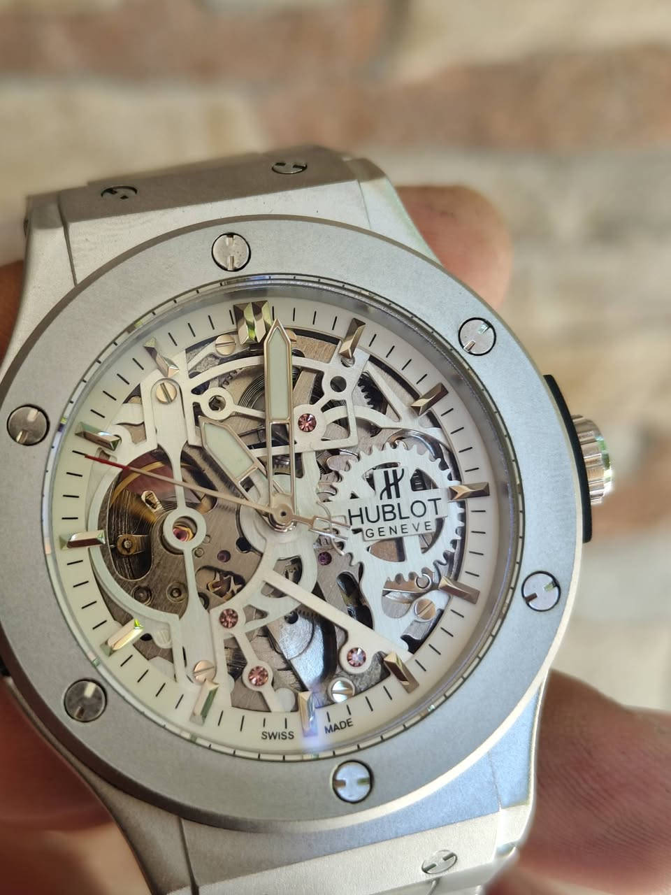 HUBLOT
اعلى فئه بل كوالتي ماستر .اوتماتيك.وتكويك.مكينه كشف. وزن190غ...سعرها 65الف الي تفيده يخابرني ***********...ومتوفر شكم قطعه باتك مكينه اوتماتيك اعلى كوالتي واسعارهن مناسبه
