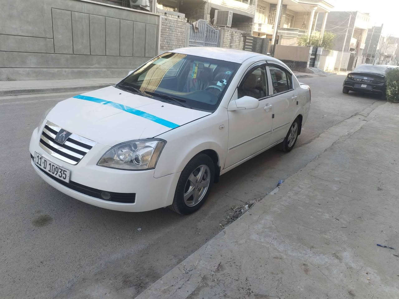 اي فايف للبيع موديل ١٠ اوتوماتيك كير ومحرك كفاله وناعمه تدفئه وتبريد دواخل نضيفه جدا صدرهه نضيف وجاهز صبغ بيهه جاملغ امامي ودواير خلفيه شاشه كامره سنويه وهزه جديده السعر ٤٣ وبيه مجال العنوان البياع للاتصال *********** بغداد, العراق
