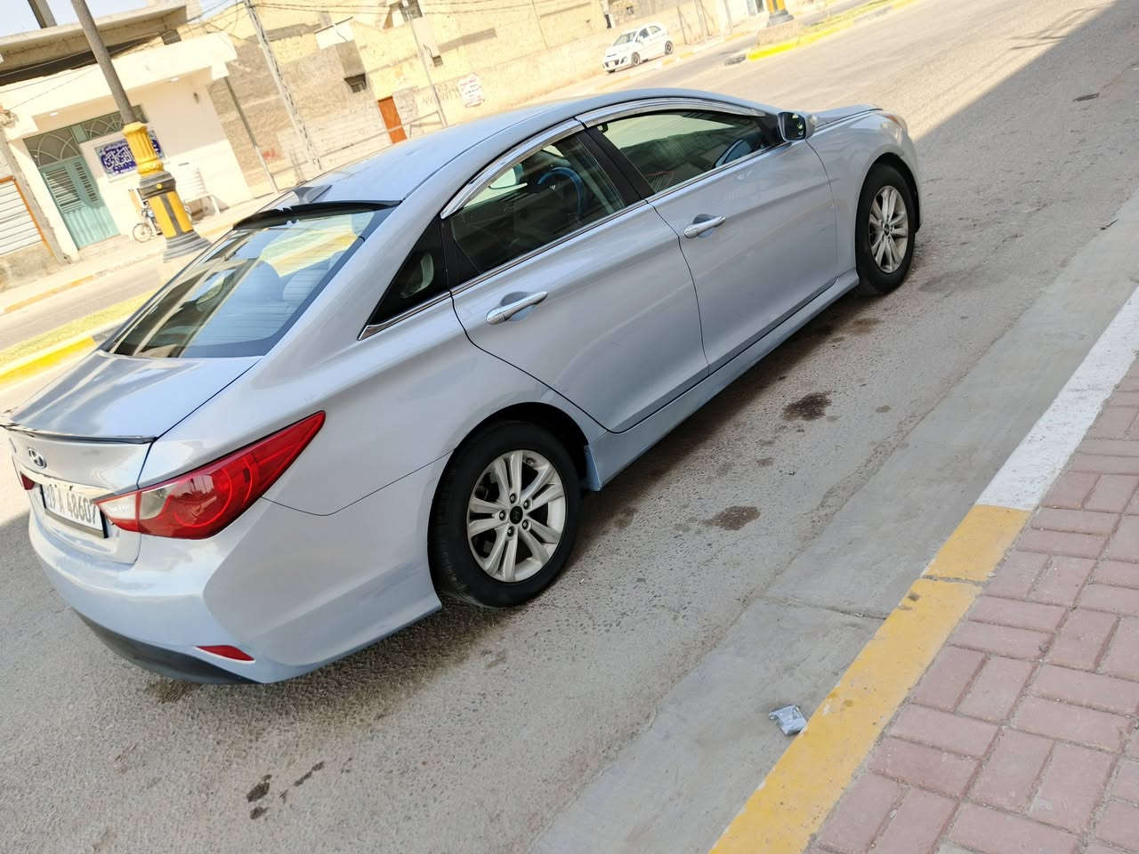 السلام عليكم
سياره للبيع نوع سوناتا موديل 2014وراد امريكي داخله كلين بدون حادث قطعتين كلير رش بدون معجون والباقي مكفؤؤل كفاله كير مكينه حجم 2400تبريد حداديه تخم تاير كوله جديد العنوان كربلاء السعر 98وبيه مجال بصيط حك الجيه انتصال فقط ***********
