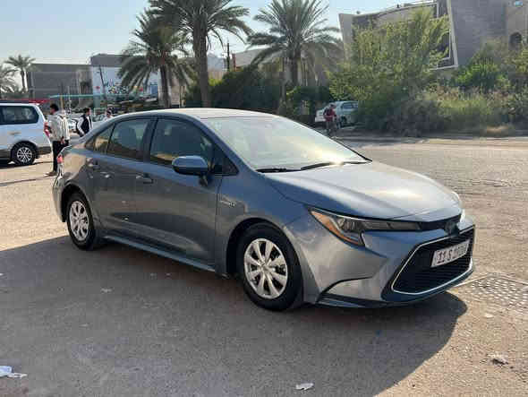 كورلا موديل 2021 هايبرد 
تم انزال سعر بسبب الاحتياجات 
ارخص سعر بالعراق 
وانظف كورلا من حيث موديل العراق 
حادثة جدا بسيط باب مبدل نفس لون فقط 
دوسة صبغ بسيط 
محرك كير مكفوووول 
سيارةً جديده من كل النواحي اي نقص مابيه ربع دينار متصرف علية 
ماشيه 48 الف 
بطارية تخم تايرات كله جديدة 
مواصفات 
بصمة حساسات خلفي كامرة شاشة كبيرة دعم كار بلي  
هاند بريك بصمة 
نظام  سبورت 
باقي مواصفات معروفة 
رقم شاصي 
JTDEAMDE8MJ031156
سعره 156  بيه مجال بسيط 
رقمه بغداد اسمي تحويل ثاني يوم 
مكان بغداد العامرية 
***********
