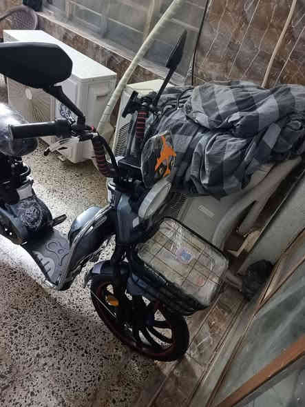 السلام عليكم ماطور شحن للبيع موديل ٢٠٢٥ قبل أسبوع اشترية جديد البطاريات بعدة جدد الماطور ما شاء الله بعدة جديد لون سلفر ٥ بطاريات بي دبل إشارة وإشارة يمنة ويسرة لايت عالي ناصي نشرات الشركة نهاري السعر ٥٠٠ وبي مجال لأن متوازي على بيعدة الماطور بعدة جديد رقم الهاتف *********** خابرو وتدللون المكان حديثة قرب إعدادية حديثة
