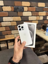 15 pro فقط ذاكرة ١٢٨ بطارية ٨٨ شريحتين الجهاز نظافة ١٠٠٪؜ مكفول من كلش...