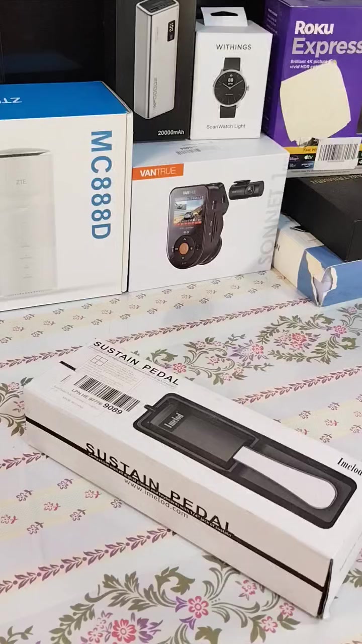 جهاز بهذا الشكل يخص الصوتيات 7 الاف


**إذا كنت صاحب هذا الإعلان وتريد حذفه لأي سبب، رجاءا أرسل رسالة إلى الدعم الفني**