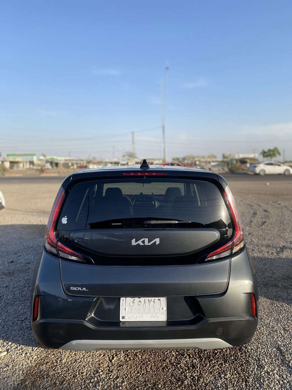 كيا صول 

موديل 2023 

محرك 2000 دوش 

سيارة ماشية 35 الف كيلو

صور سونار مرفق بالمنشور

‭0770 790 5755‬
 ‭0770 489 9441‬ ‭

(الموقع ديالى سيف سعد مقابل محطة بانزين الاقتداء)
          (معرض الخزرجي لتجارة السيارات)
    محمد محمود العزاوي علي احمد ﹾ٭ﹾ٭ ۦﮩٰۙۧ
