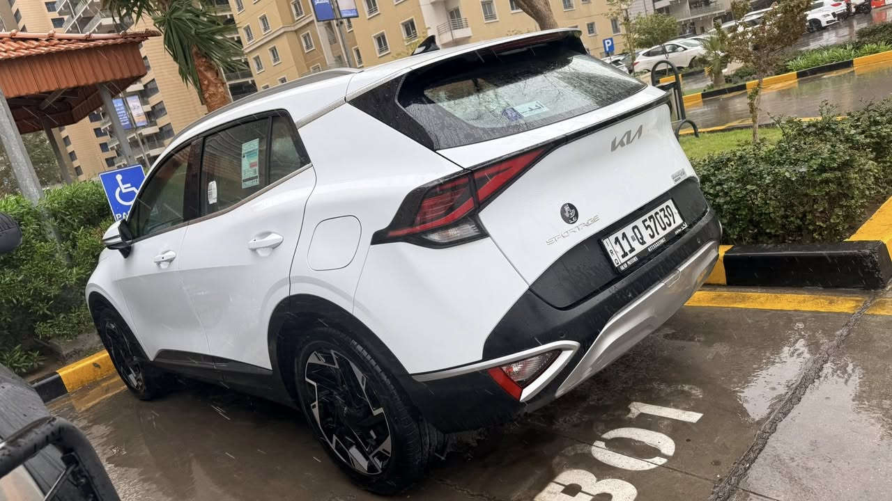 السلام عليكم ،

كيا سبورتج 
2024
ماشية ٨ الاف كيلو فقط
بدون صبغ او بارد
ضمان الشركة الدولية
رقم بغداد

السعر : 22,200 $

***********
***********
