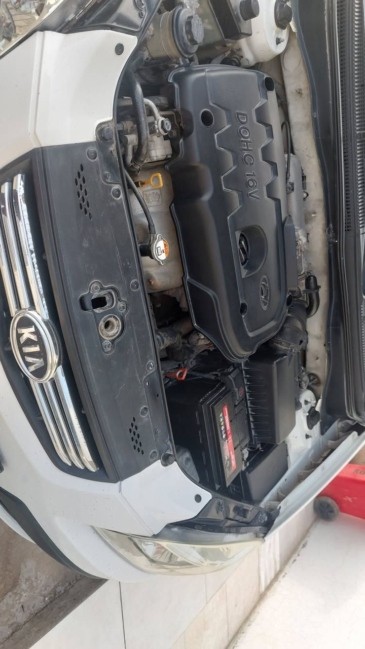 السلام عليكم ..
كيا ريو 2009 سياره جديدة مكينه كير جديد جام كهرباء مصروف عليها الله شاهد هوايه السونر مرفق فقط نص قبغ الصندوق والحواف مال جملغات العنوان ديالى مبايل *********** السعر 87 وبيه مجال بسيط
