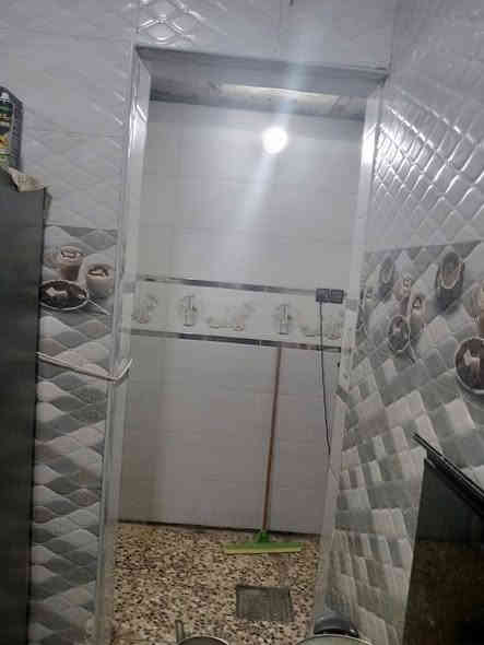 السلام عليكم يا الله عندنا بيت 100 متر للبيع البيع مستعجل نجف كوفه شارع المطار القديم البيت غرفه وصاله  النجف كوفه شارع المطار القديم نقطه داله صيدليه الالفا للبيع مستعجل 20 وبمجال***********☎️📞🤲
