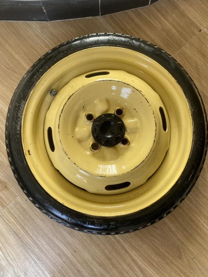 السلام عليكم 
اغراض كورلا 93 للبيع شلع السعر 125 الف المكان بغداد الكرخ السعر قفل بدون احراج ***********
