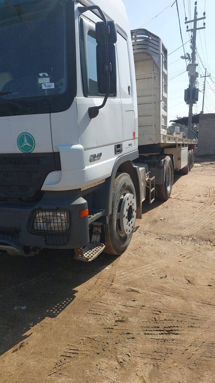 سلام عليكم للبيع اكتروز فحل موديل 2004 حجم المحرك 2040 رقم بصره  بسمي مكينه وكير وحداديه جديده تخم تاير راس وعربانه مكفوله من الفطر  العنوان بصره تفاصيل اكثر  رقم الهاتف ***********
