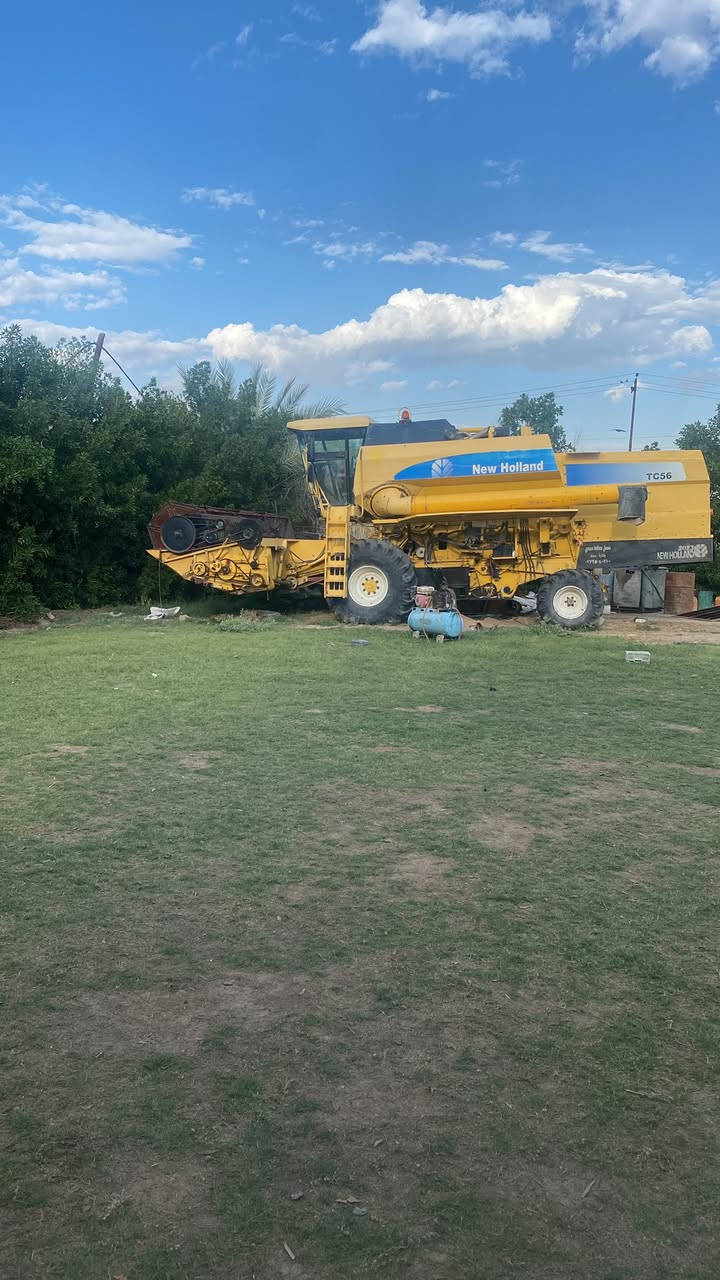 السلام عليكم
حاصده 2007 للبيع 
بم ونوزل 
طبله 17 قلاب 
اكسن سلايت 
فول مواصفات مديومه ومصروف عليه 
تخم تاير 
***********
