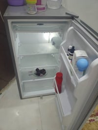 ثلاجه زغيره • مستعمله • حيانيه