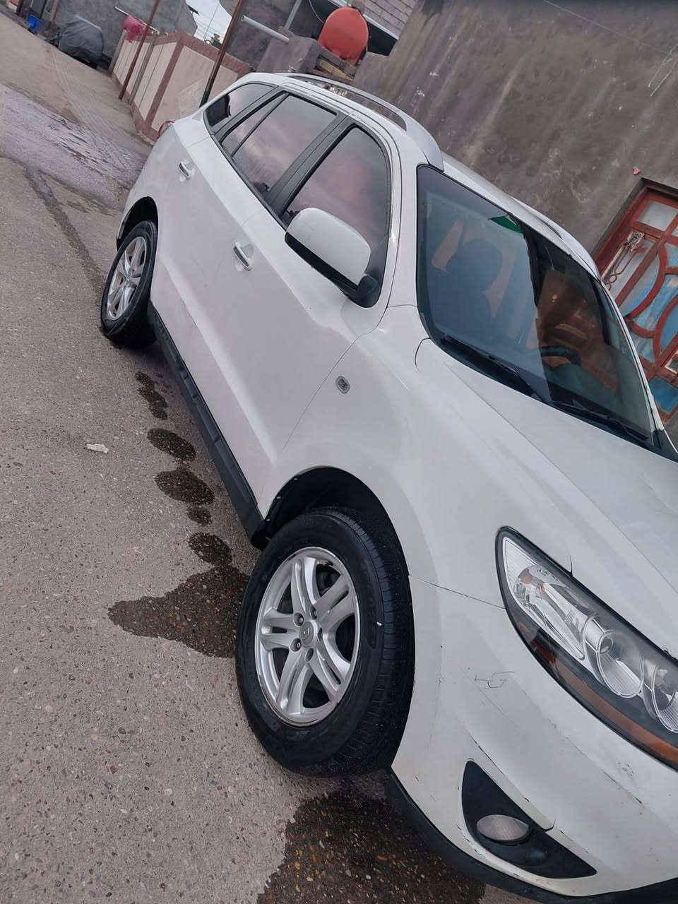 السلام عليكم سنتافي (دوات) 2012 كاز مكصوصه جنطه  فقط  سعر 50 وبيه مجال مكاني البصره قضاء المدينه الاتصال ***********
