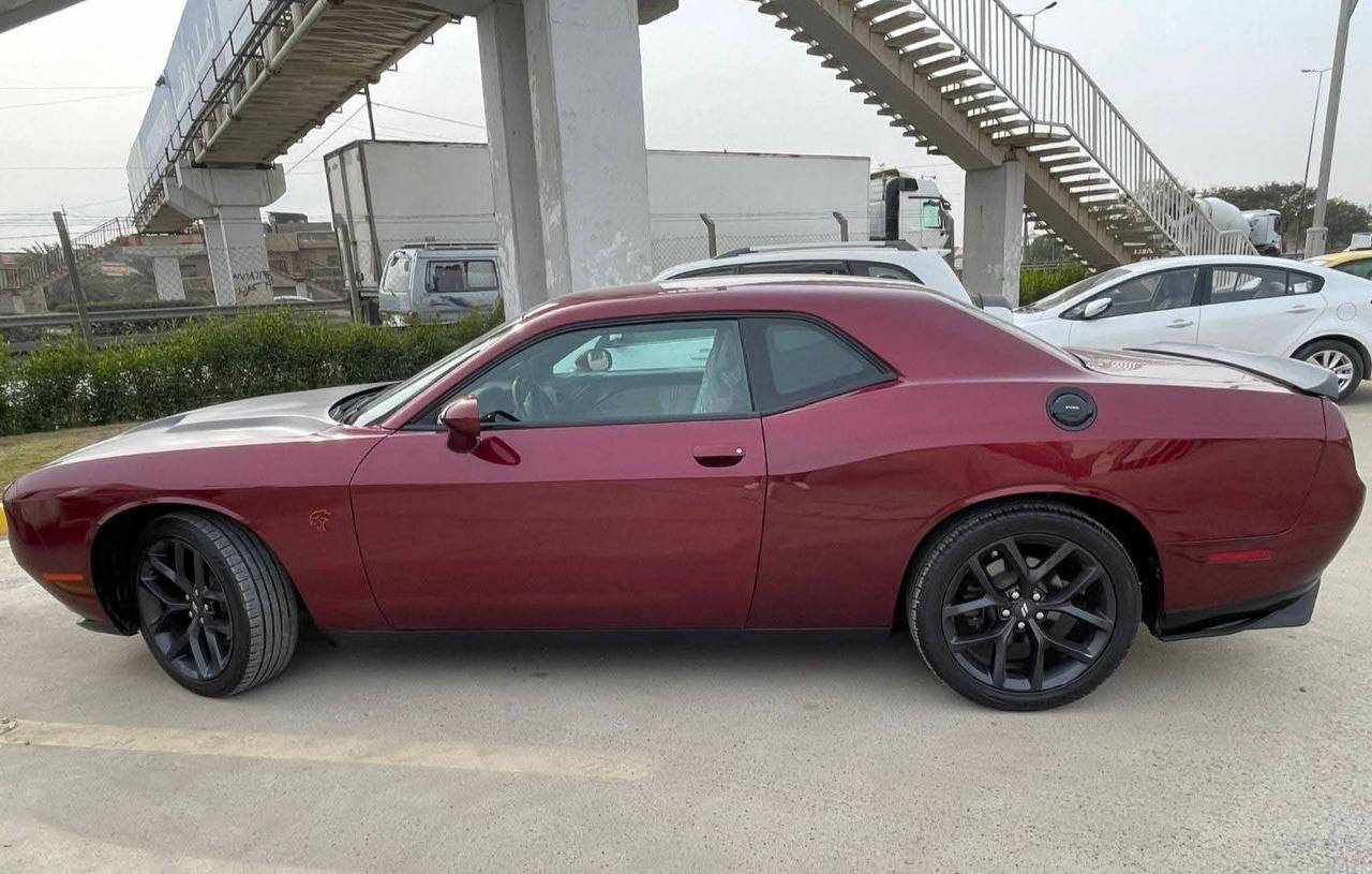 اللي يدور لون مميز وحادث خلفي وبسعر مناسب جدا
جالنجر موديل 2020 لون مميز كرزي (ماروني)
ماشية 54 الف  
بجم كبس بدون ايرباك حتى الدعامية مكفولة 
دفيوزر خلفي محدث السيارة مبرمجة يم الياس ياسر 
مكينة كير مكفولات حدادية جديدة مصارلهه شهر براد جديد مسويلهة نانو سيراميك قبل يومين 
سنوية جديدة 
حادثها من امريكا صندوك راجع بارد بدون صبغ بدون تبديل حتى الدعاميات ثنينهن بلاديات يمي صار بيهه ربع جاملغ خلفي صبغ 
سيارة جاهزة من كل شي مابيها اي نقص 
مكان السيارة بغداد الغزالية 
للاستفسار ***********
